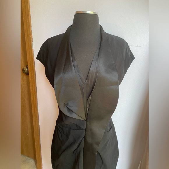 Givenchy Black midi dress - Picture 2 of 12